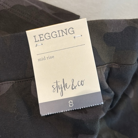 Style & Co Camo Leggings Mid Rise Green Army Print Size S NWT - Picture 4 of 6